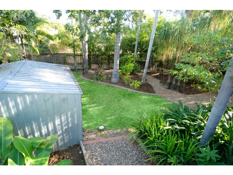 32 Ahearne Street, Hermit Park QLD 4812