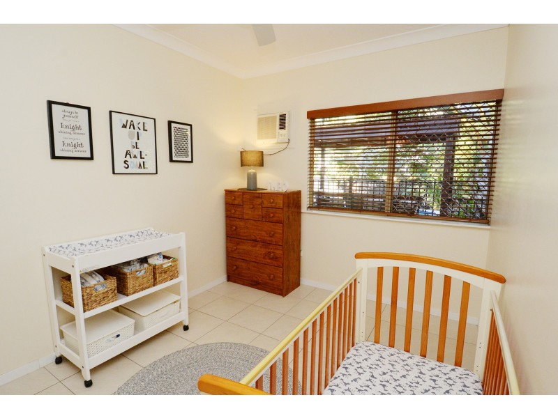 32 Ahearne Street, Hermit Park QLD 4812