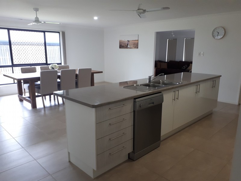 48 Cheyne Circuit, Tinana QLD 4650