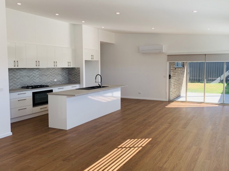 15 Gillan Grove, Broulee NSW 2537