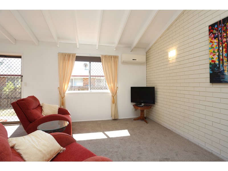1/8 Claret Street, Wilsonton Heights QLD 4350
