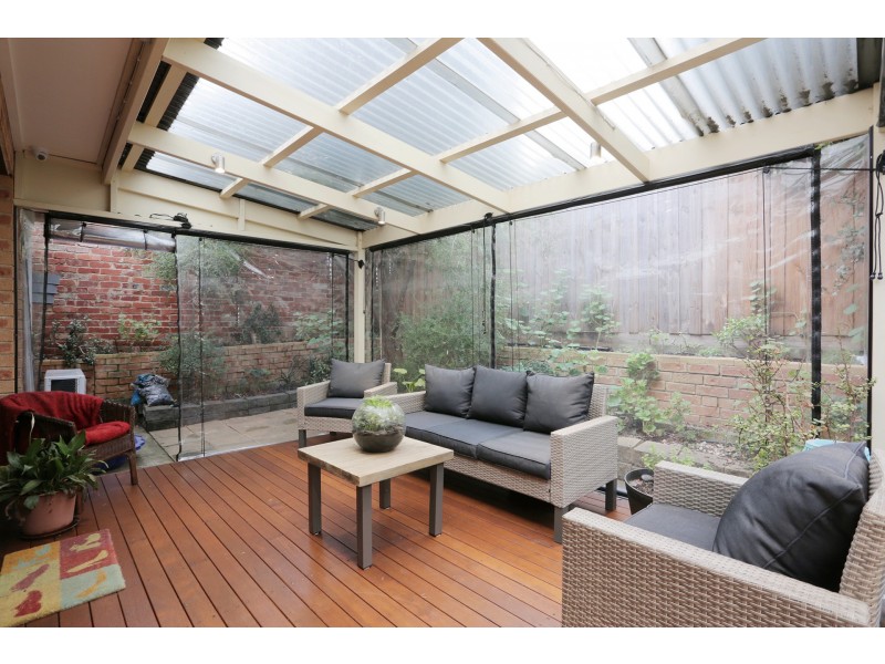 19B CRAWLEY STREET, Reservoir VIC 3073