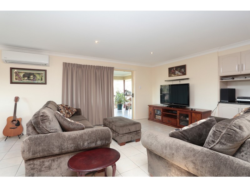 6-8 Sandstone road, Greenbank QLD 4124