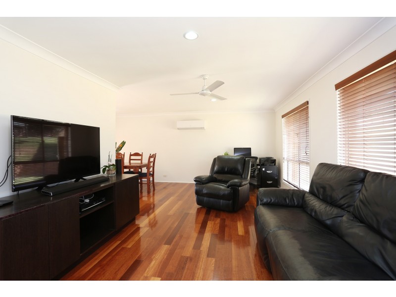 66 Avocado Street, Elanora QLD 4221