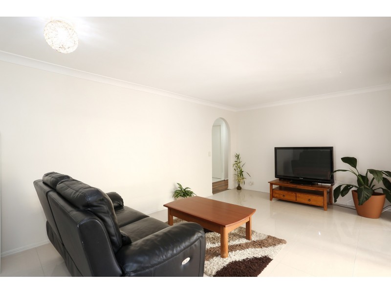 66 Avocado Street, Elanora QLD 4221