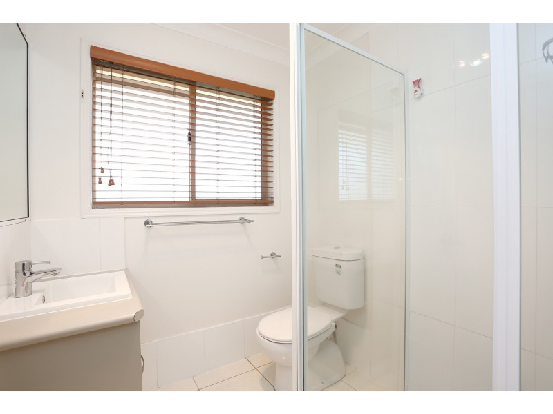 66 Avocado Street, Elanora QLD 4221