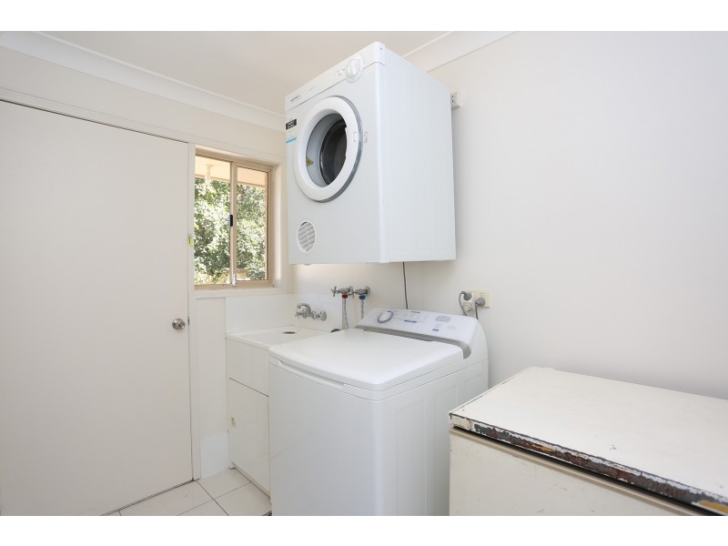 66 Avocado Street, Elanora QLD 4221