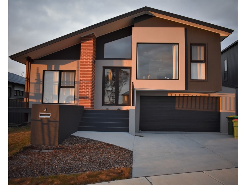 3 Tuam Place, Googong NSW 2620