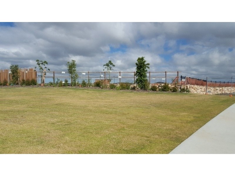49 Lindeman Circuit, Pimpama QLD 4209