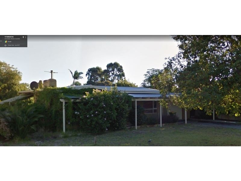 12 Oakland Avenue, Cloverdale WA 6105