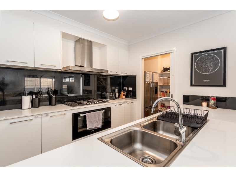 14 Aspire Avenue, Clyde North VIC 3978