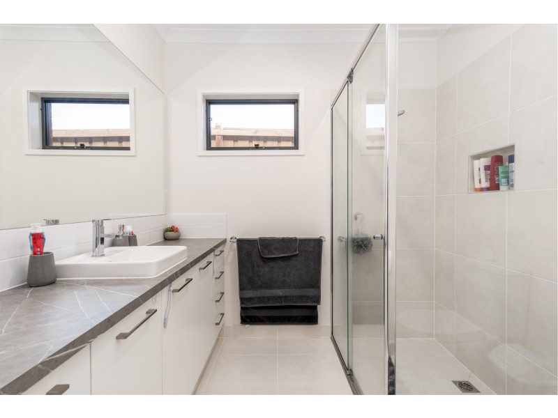 14 Aspire Avenue, Clyde North VIC 3978