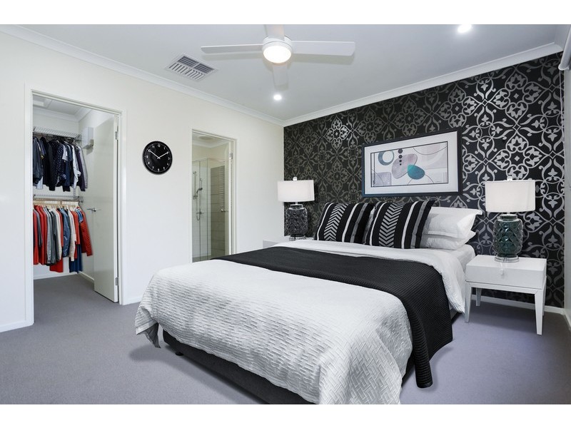 14 Beechwood Drive, Lyndhurst VIC 3975