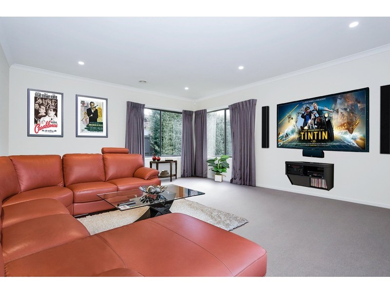 14 Beechwood Drive, Lyndhurst VIC 3975