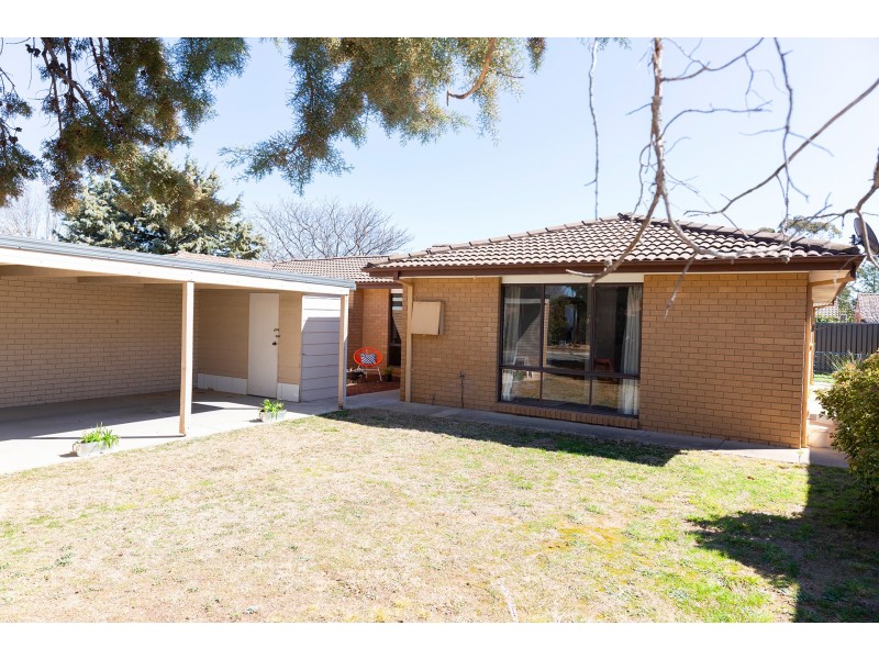 5 Fred Johns Crescent, Mckellar ACT 2617