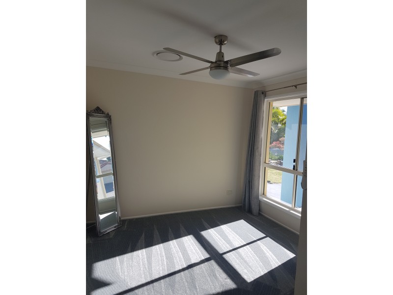 19 LANCASHIRE DRIVE, Mudgeeraba QLD 4213