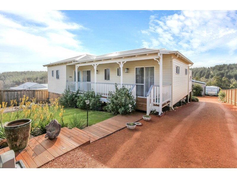 21 Hitchcock drive, Nannup WA 6275