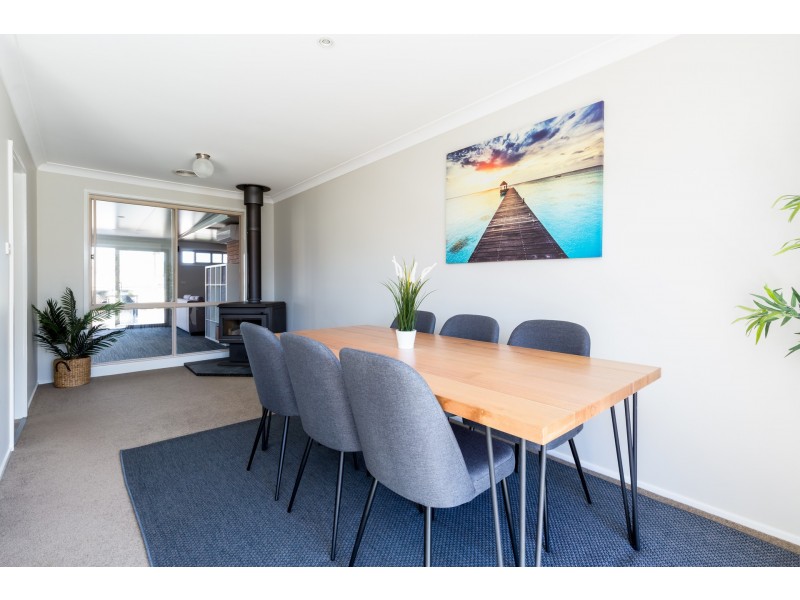 61 Clare Dennis Avenue, Gordon ACT 2906