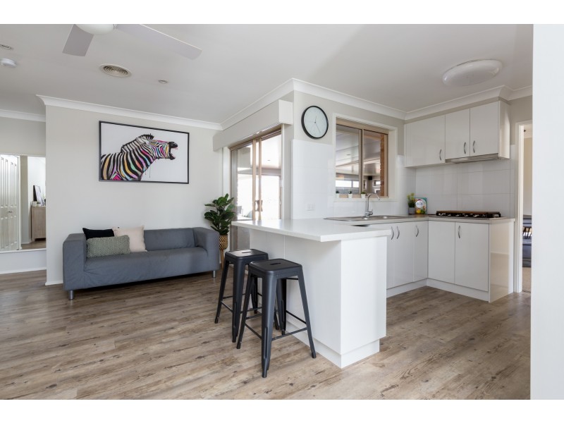 61 Clare Dennis Avenue, Gordon ACT 2906