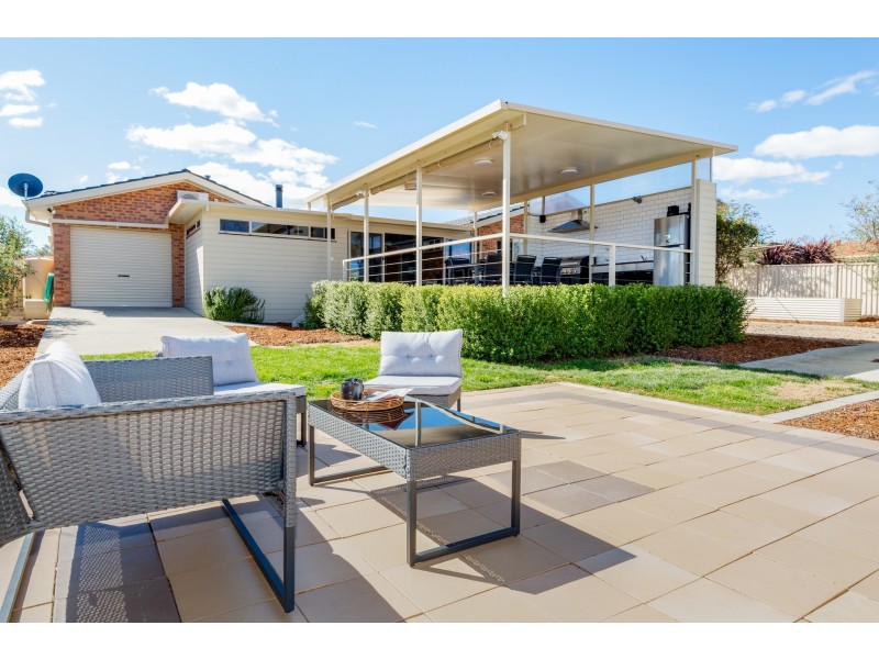 61 Clare Dennis Avenue, Gordon ACT 2906