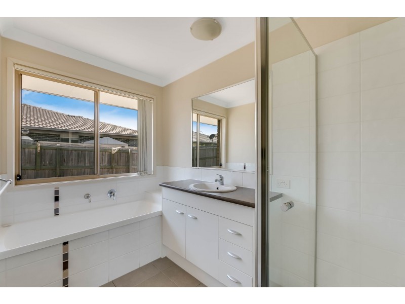 13 Sandalwood Drive, Glenvale QLD 4350