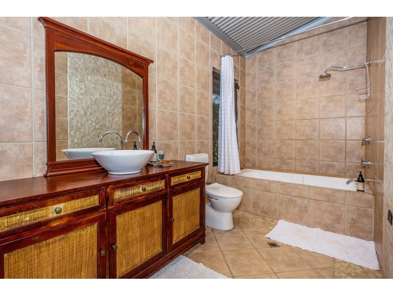 18 Yellowstone Retreat, Gidgegannup WA 6083