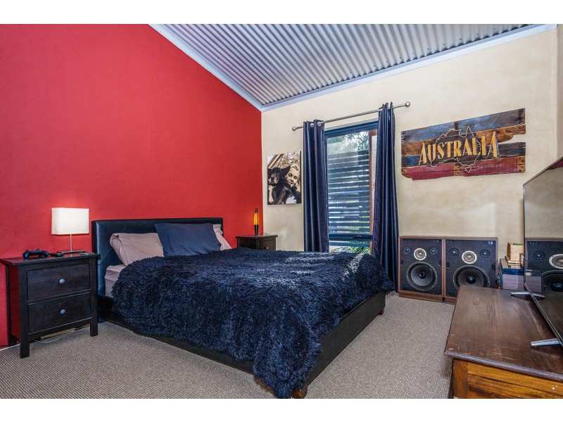 18 Yellowstone Retreat, Gidgegannup WA 6083