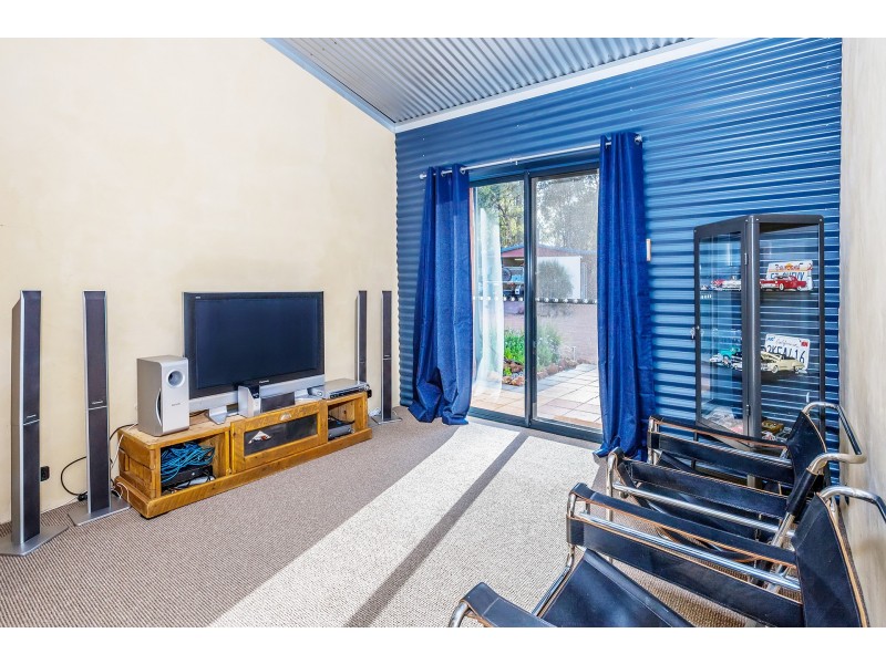 18 Yellowstone Retreat, Gidgegannup WA 6083