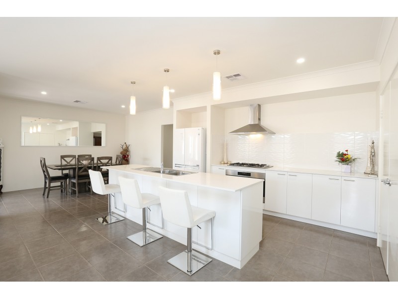 22 Beaufort Loop, Millbridge WA 6232