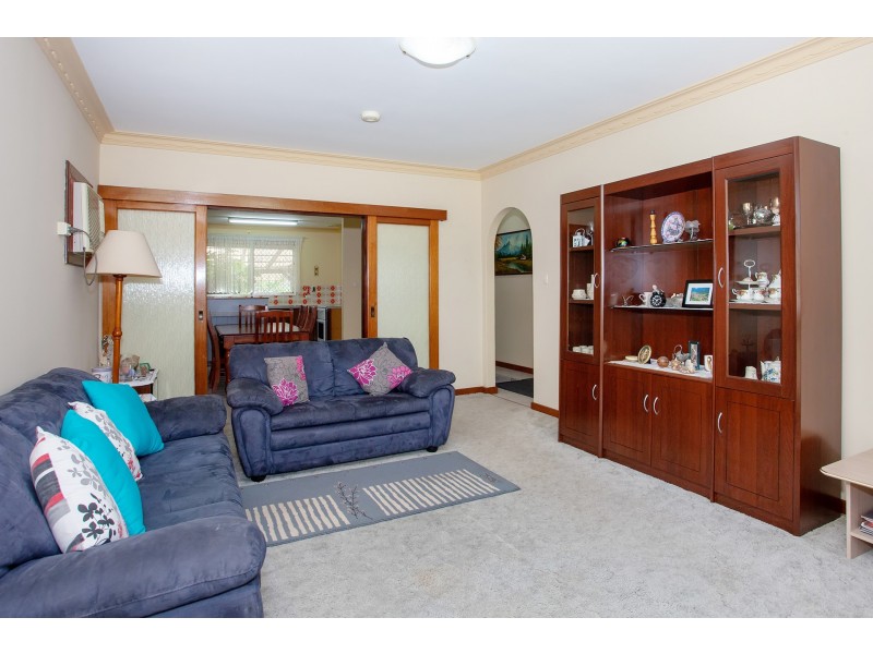 8 Regina Court, Hamilton Hill WA 6163