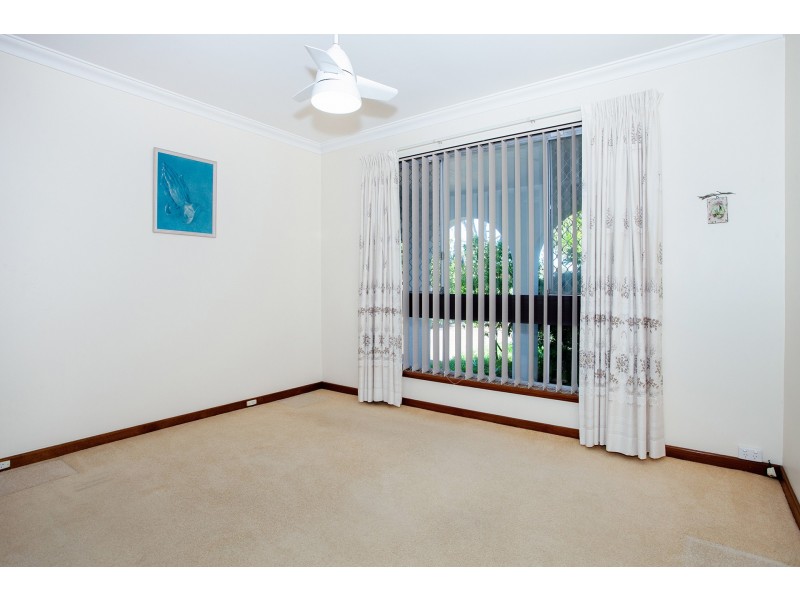 8 Regina Court, Hamilton Hill WA 6163