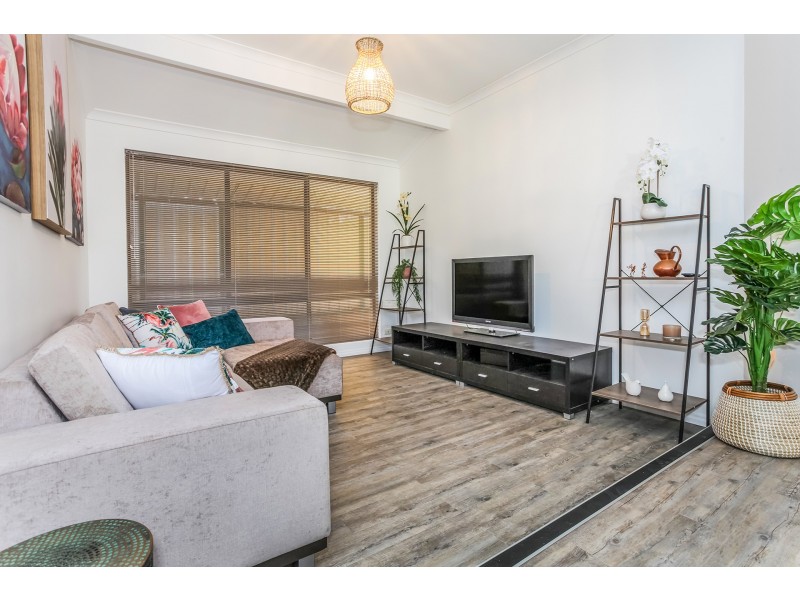 11 Daylesford Elbow, Jane Brook WA 6056