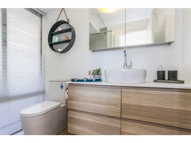 11 Daylesford Elbow, Jane Brook WA 6056