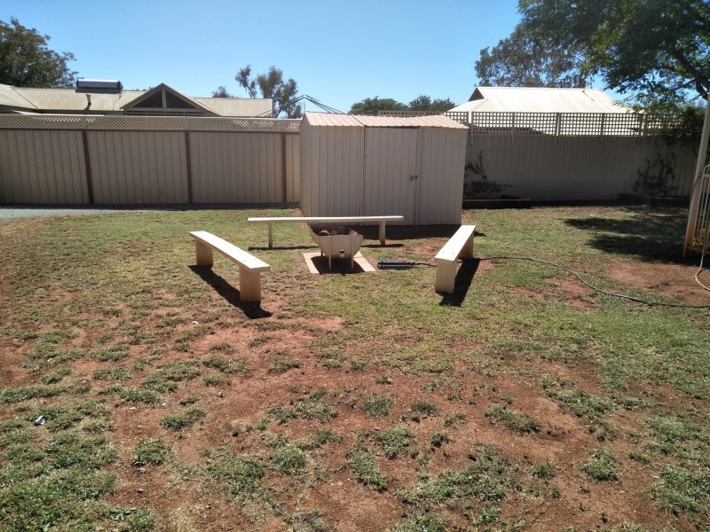 15 Knox Way, Newman WA 6753