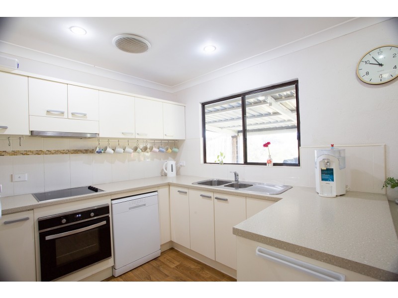 42 Hillview Road, Cedar Pocket QLD 4570