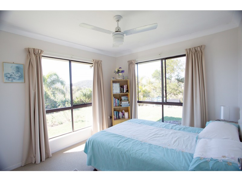 42 Hillview Road, Cedar Pocket QLD 4570
