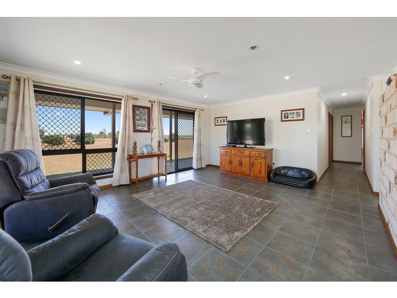 200 Mittelheusers Road, Burnett Heads QLD 4670