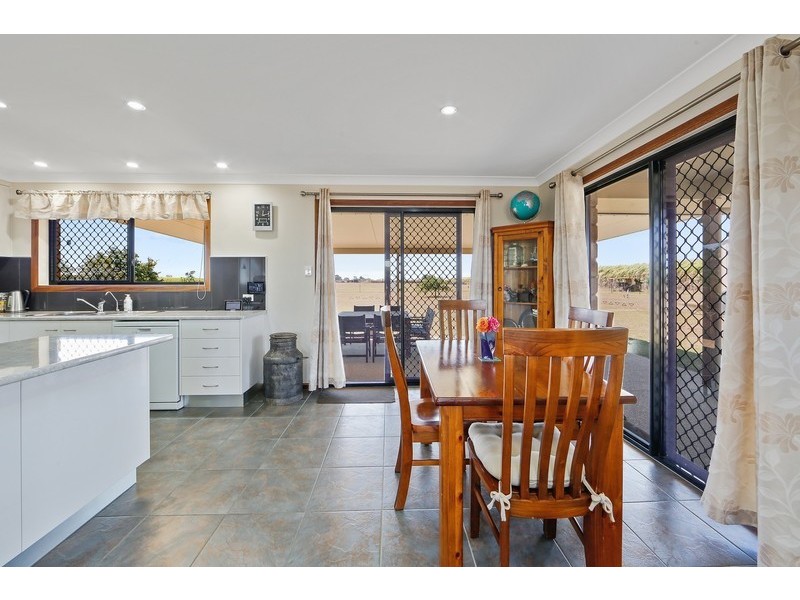200 Mittelheusers Road, Burnett Heads QLD 4670