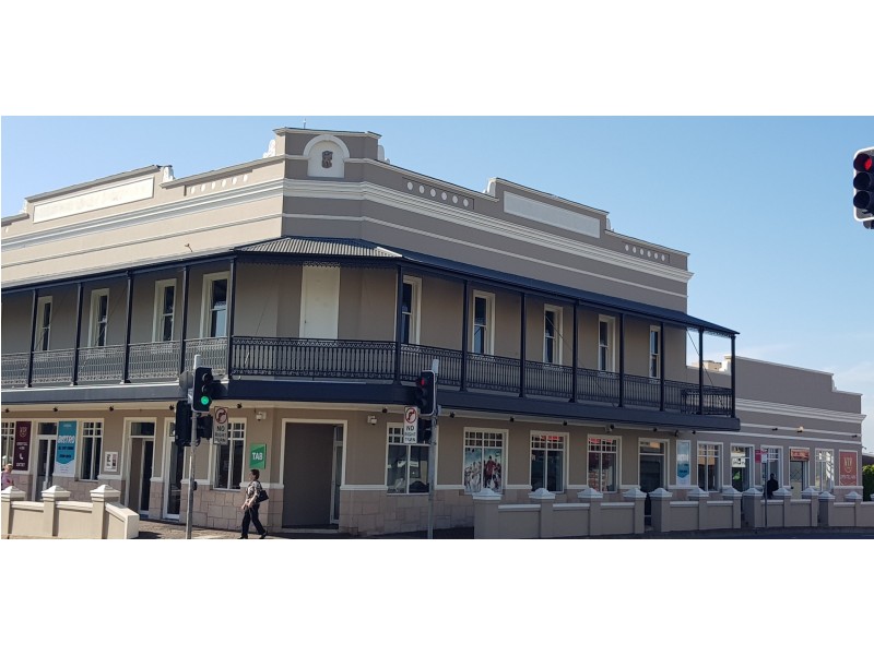 8 Thomas Street, Corrimal NSW 2518