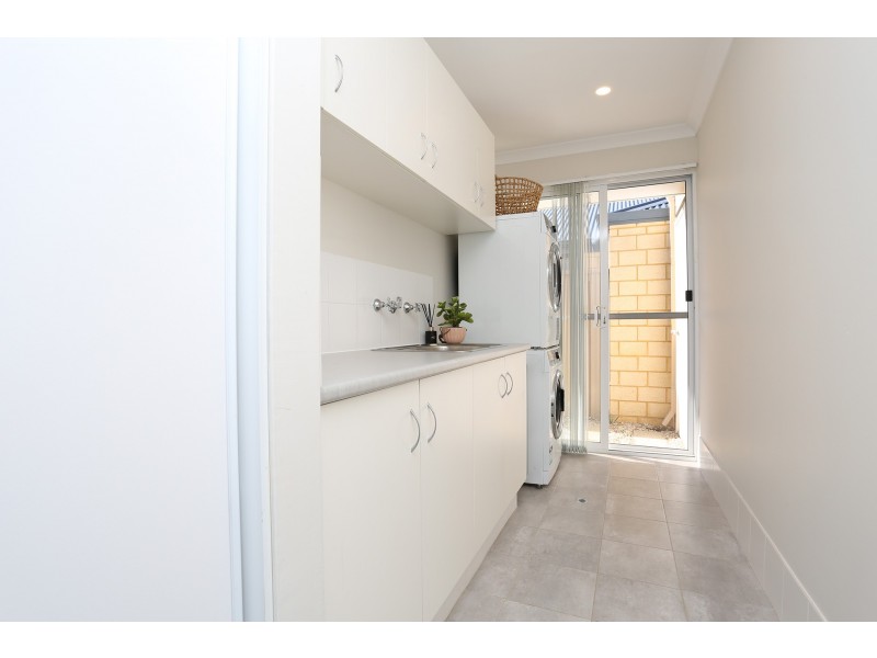 22 Bain Square, Forrestfield WA 6058