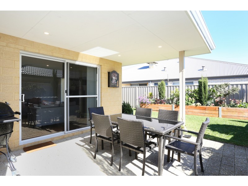 22 Bain Square, Forrestfield WA 6058