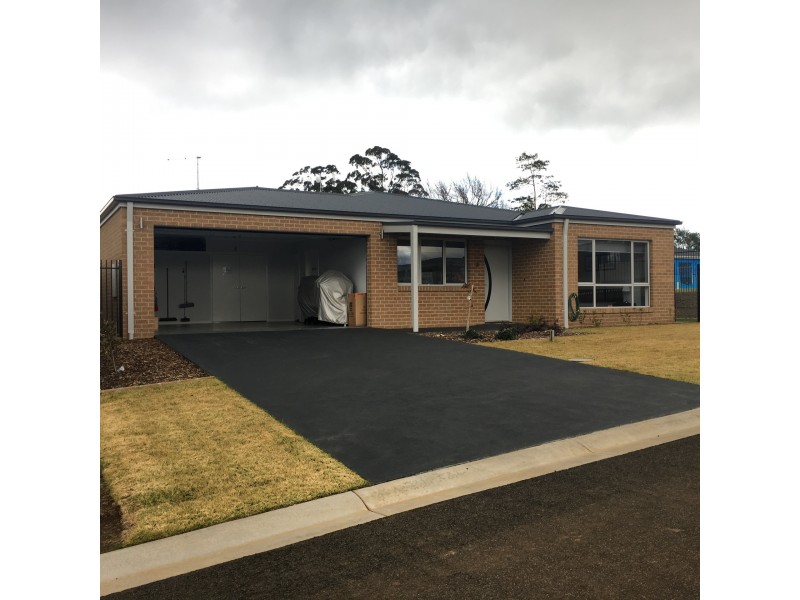 2 Moyes Court, Neerim South VIC 3831