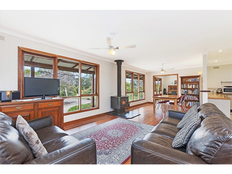 84 Walkenhorst Rd, Tarrington VIC 3301