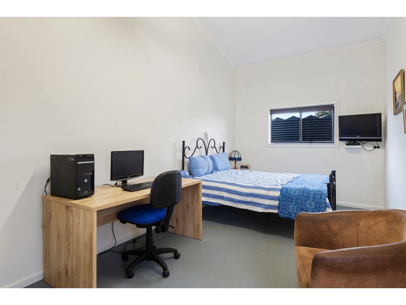 15 Thornbill Rd, Moore Creek NSW 2340