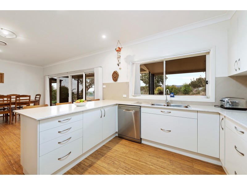 15 Thornbill Rd, Moore Creek NSW 2340