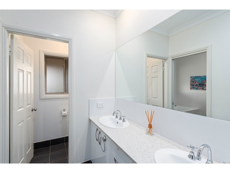 15 Thornbill Rd, Moore Creek NSW 2340