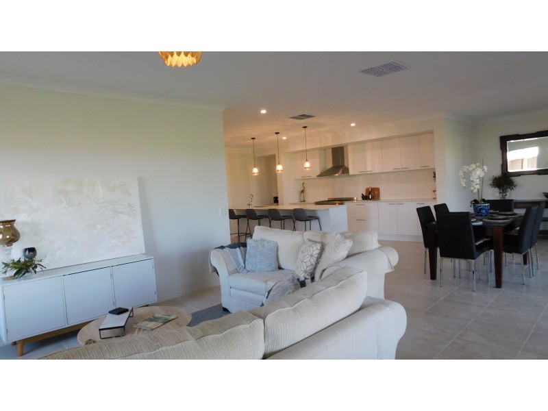 30 Ridge Court, Lethbridge VIC 3332