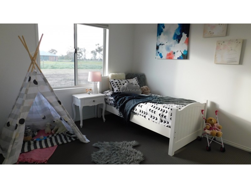 30 Ridge Court, Lethbridge VIC 3332