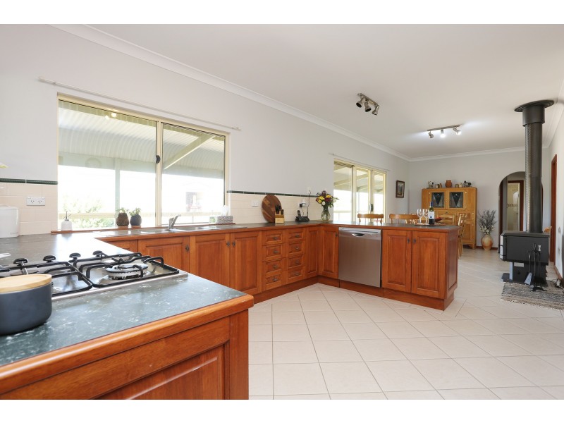 104 Salt Creek Road, Normanville SA 5204