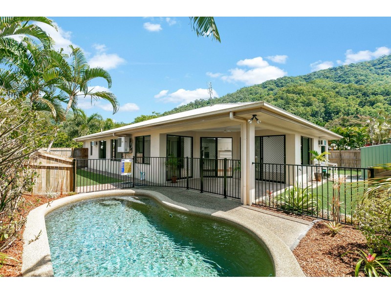 37 Huntley Crescent, Redlynch QLD 4870